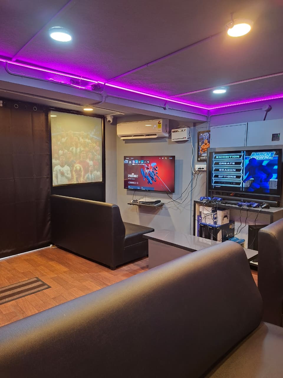 Lounge Image 8